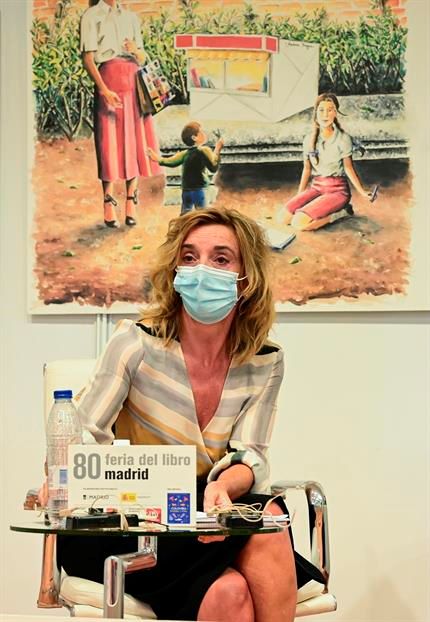 La imagen tiene un atributo ALT vacío; su nombre de archivo es Feria-del-libro.-CarmenNaranjo.jpg