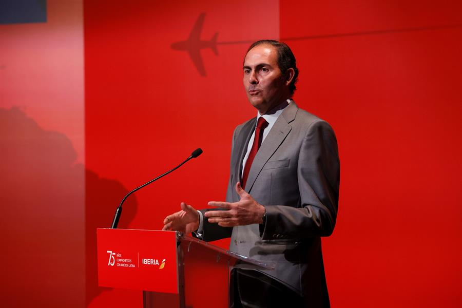 La imagen tiene un atributo ALT vacío; su nombre de archivo es IBERIA-presidente.jpg