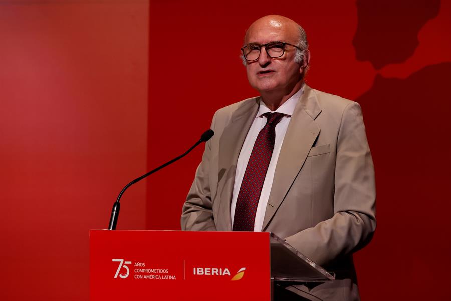 La imagen tiene un atributo ALT vacío; su nombre de archivo es IBERIA-secretario-de-estado.jpg