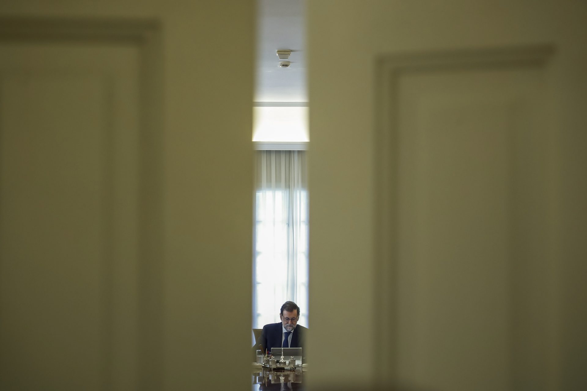 MADRID, 7/9/2017.-El presidente del Gobierno, Mariano Rajoy,durante la reunión extraordinaria del Consejo de Ministros celebrada hoy en el Palacio de la Moncloa