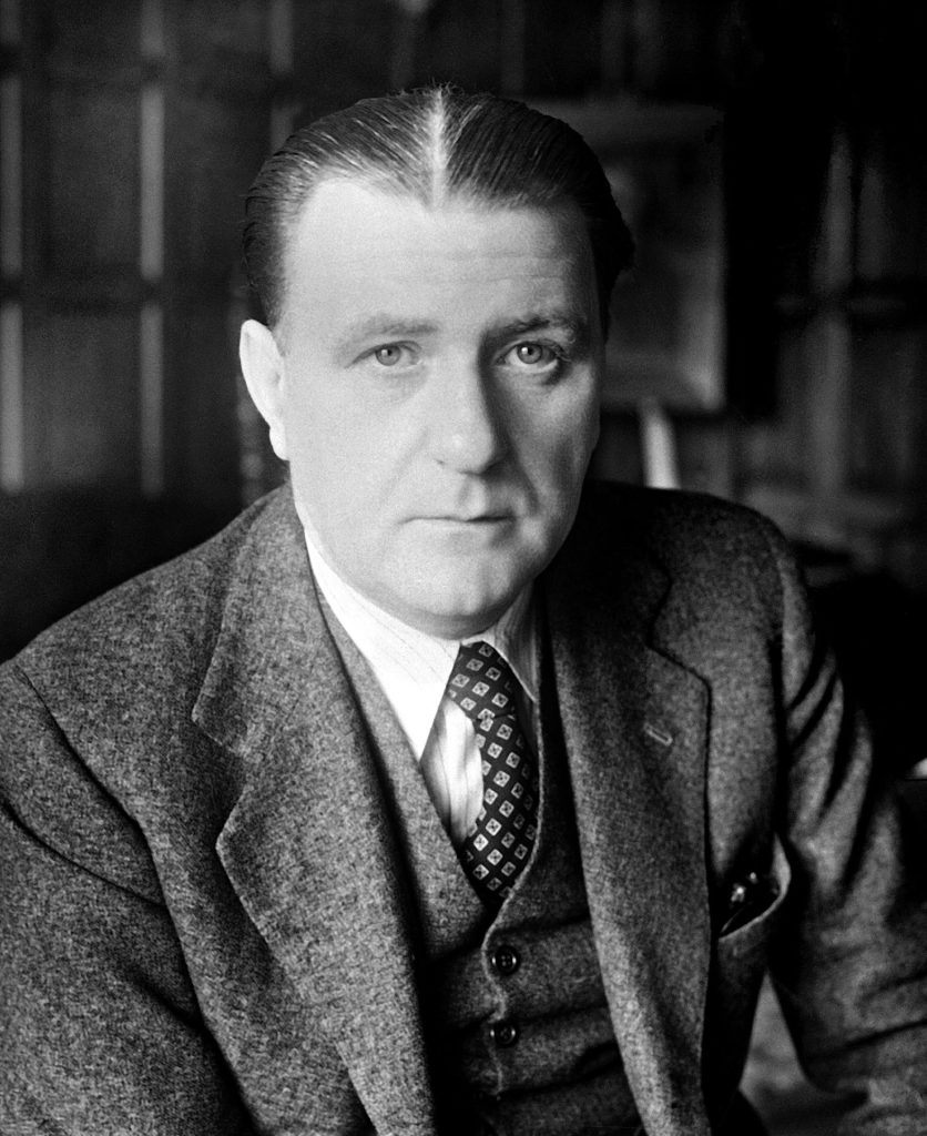 Retrato del periodista y escritor Manuel Aznar Zubigaray. Fundador del diario "El Sol" en 1917 y de "El Pais" de Cuba en 1922. En mayo de 1931, tras la proclamación de la II República, dirigió de nuevo por unos meses el periódico "El Sol". (Sin fecha, años 30) EFE