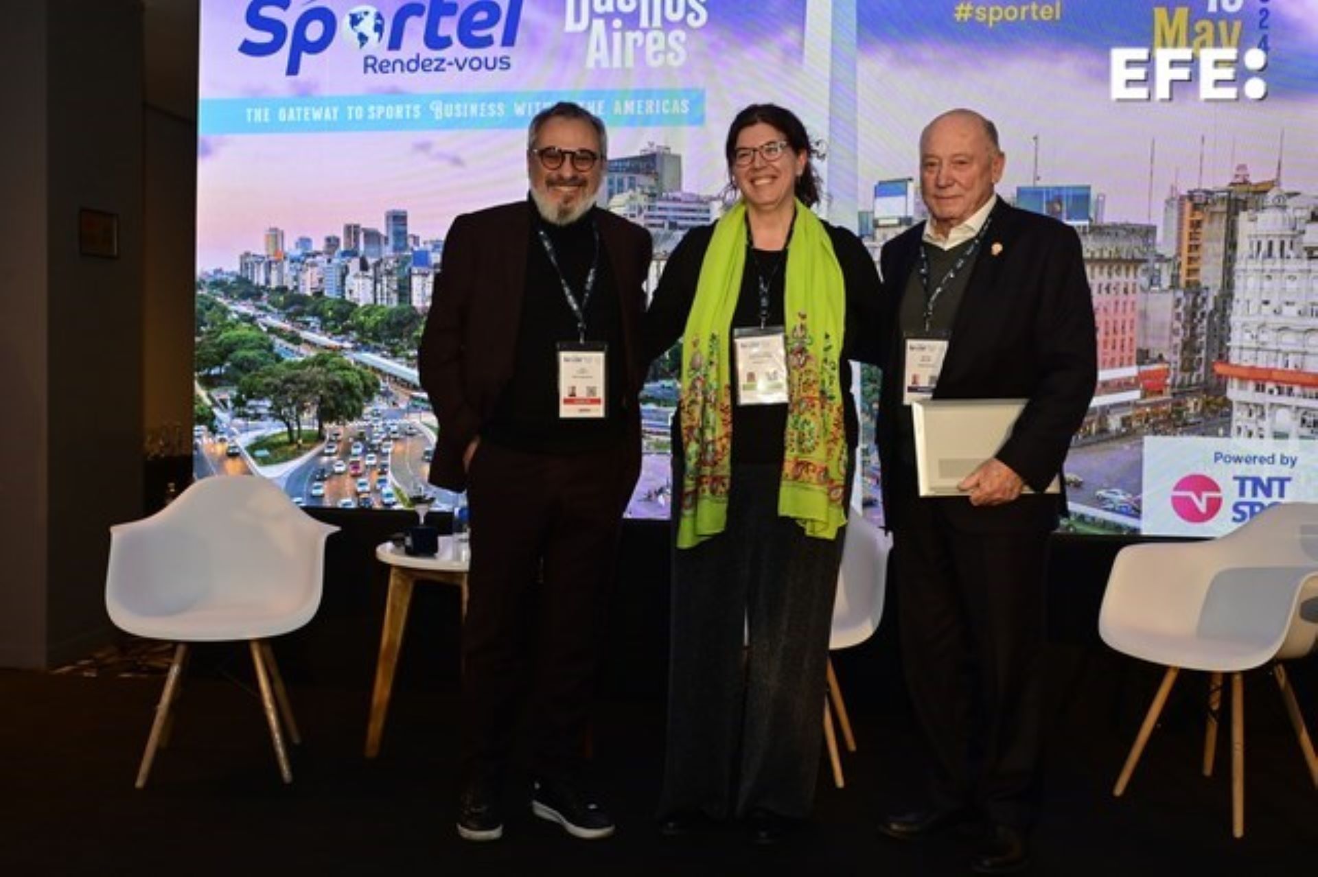 Buenos Aires (Argentina) - El country manager de Mediapro, José D'Amato (i), la delegada de EFE en Argentina, Concepción Martín Moreno (c) y el broadcast director de Panam Sports, Michael Muller. EFE