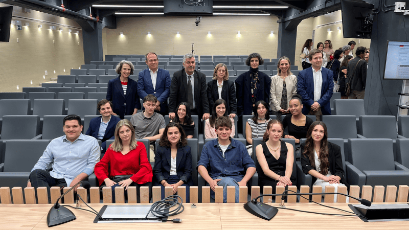 Responsables de Efe escuela con el Presidente de la Agencia EFE y los alumnos del Máster 2023-24