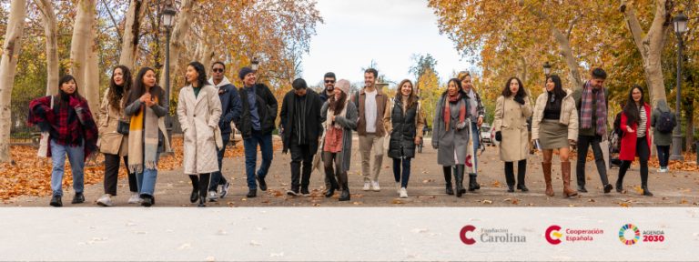 Convocatoria de tres becas para el Máster Periodismo de Agencia curso 2025-26 .
