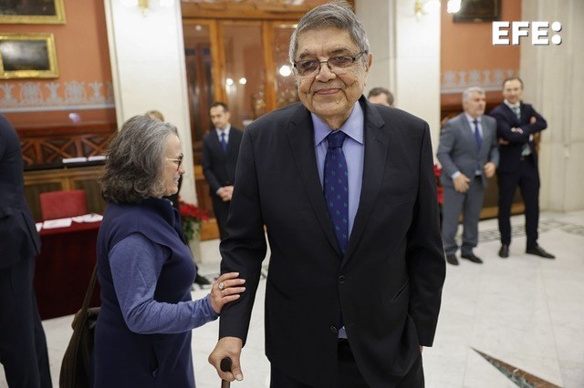 Madrid, 17/12/2025.- El escritor nicaragüense y miembro correspondiente de la Real Academia Española Sergio Ramírez, durante el acto de conmemoración del vigésimo aniversario de la Fundación del Español Urgente (FundéuRAE). EFE/ Mariscal